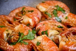 Scopri di più sull'articolo Spadellata di gamberoni al curry