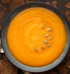 Scopri di più sull'articolo Crema di zucca, ghee e pinoli (basso contenuto di nichel)