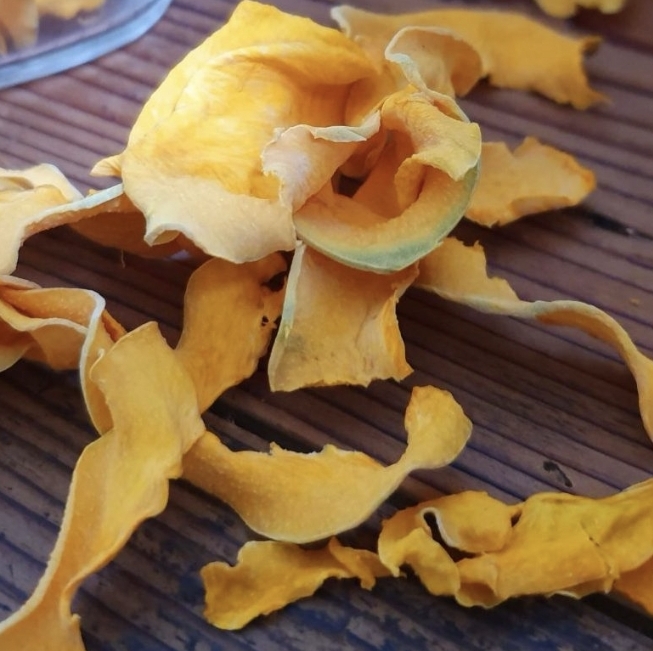Al momento stai visualizzando Crepes di zucca (basso contenuto di Nichel)