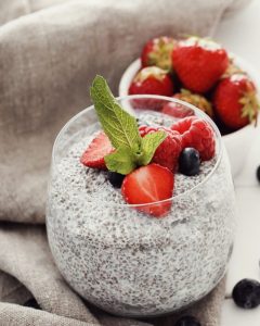 Scopri di più sull'articolo Budino latte di mandorle e semi di chia