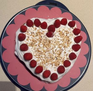 Scopri di più sull'articolo Torta di nocciole di mamma Albina